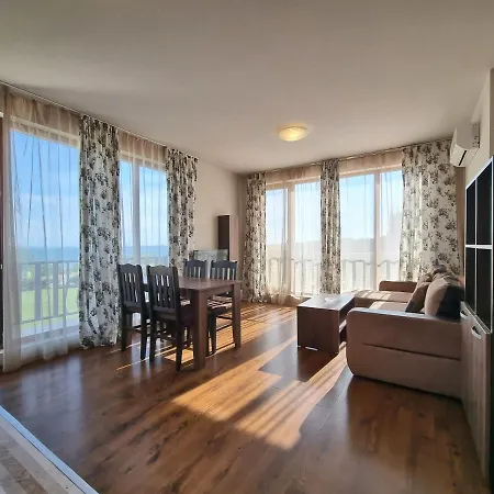 Diamond Pool View - First Line Apartment Burgas