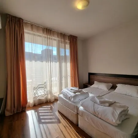 Diamond Pool View - First Line Burgas